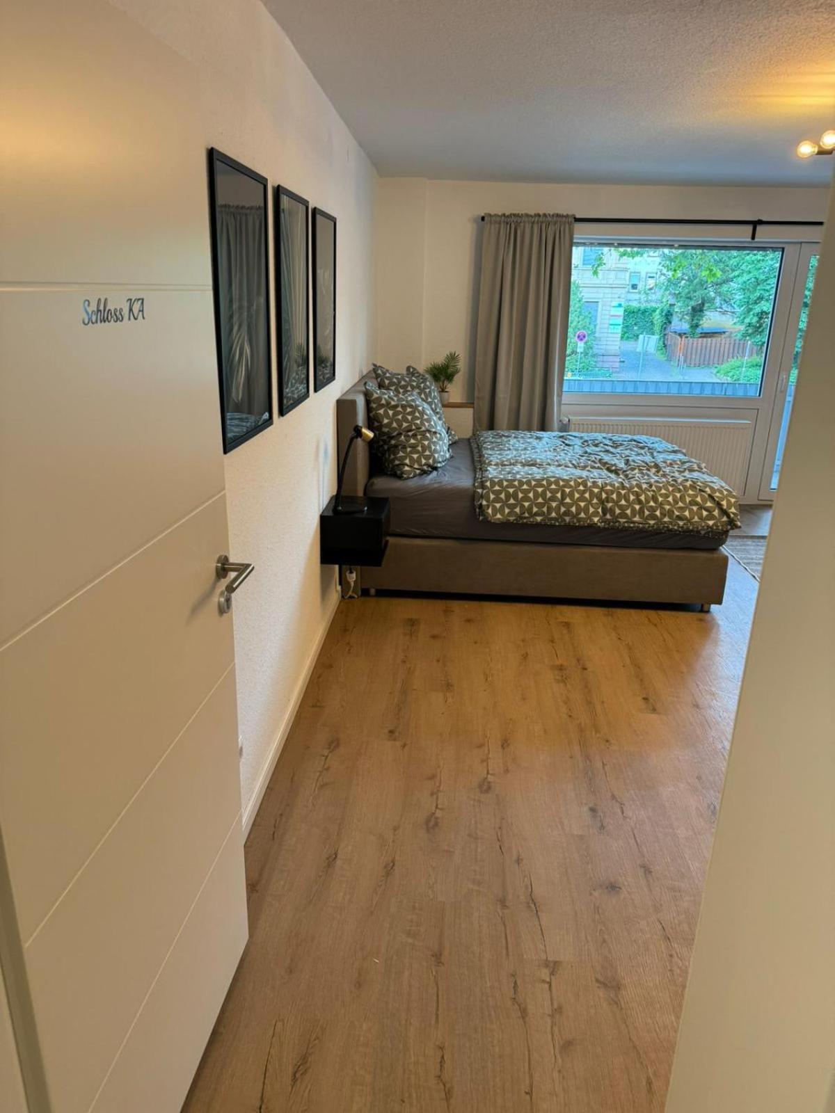 Studio Zimmer In Innenstadt Карлсруе Екстер'єр фото