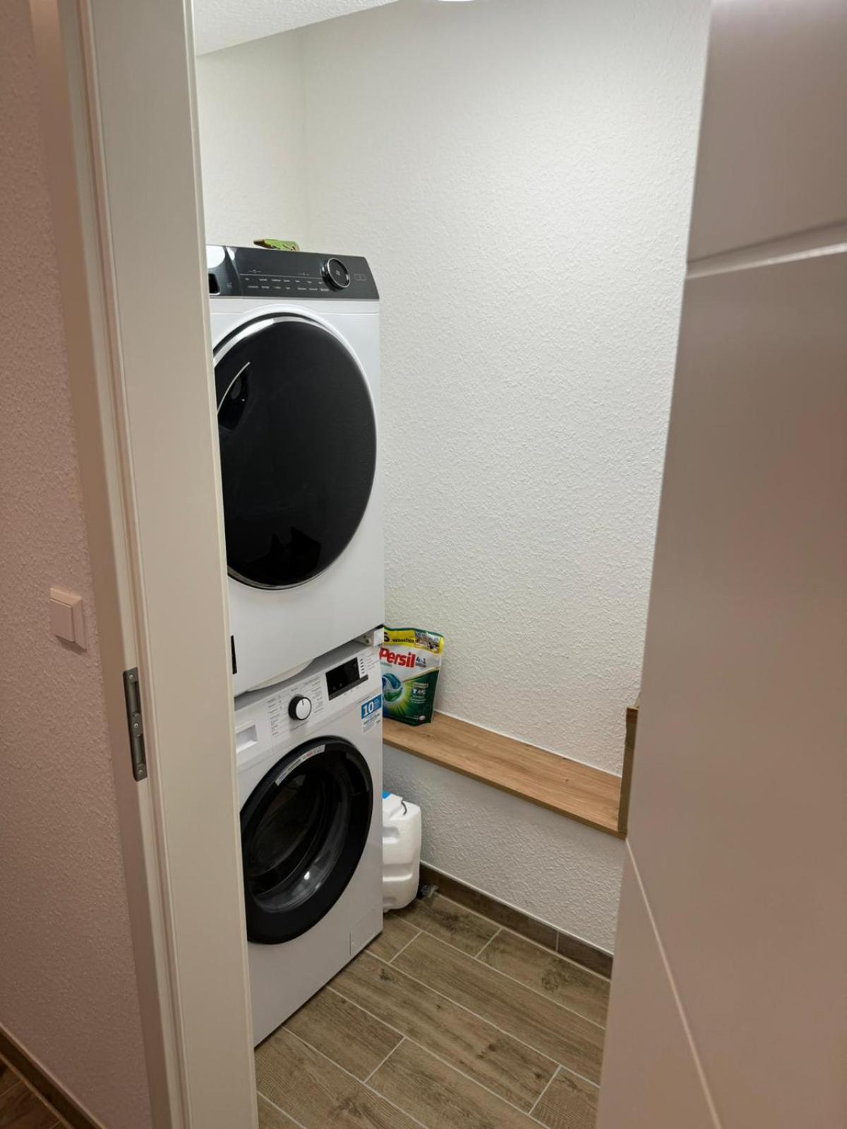 Studio Zimmer In Innenstadt Карлсруе Екстер'єр фото