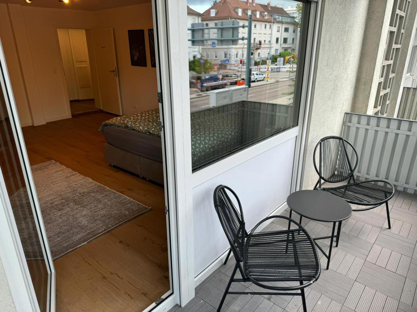 Studio Zimmer In Innenstadt Карлсруе Екстер'єр фото